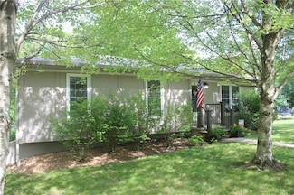 100 Elm St, Windsor, MO 65360