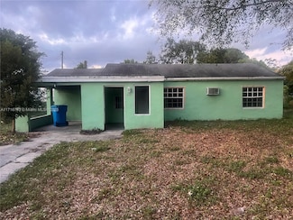 5639 SW 26th St, West Park, FL 33023