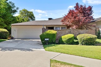 1709 W Calimyrna Ave Unit B, Fresno, CA 93711