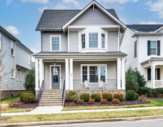 913 Dauphine St, Nashville, TN 37221