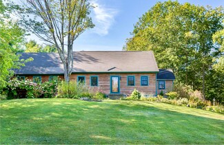 45 Beech Hill Rd, Freeport, ME 04032