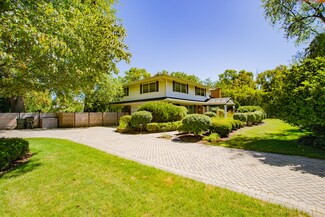 1330 Locust Ln, Glenview, IL 60025