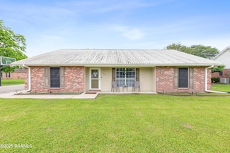 1052 Albert Calais Rd, Breaux Bridge, LA 70517