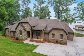 107 Pine Island Ln, Scottsboro, AL 35769
