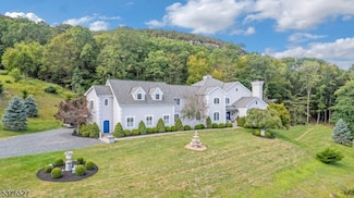 6 Mountain Terrace, Columbia, NJ 07832