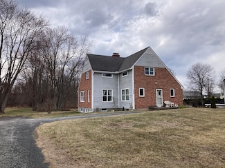 169 River Rd, South Deerfield, MA 01373