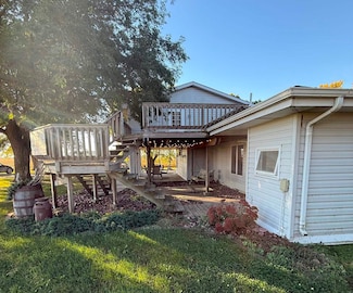 1566 590th St, Storm Lake, IA 50588