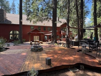 4025 Summit Dr, Mount Shasta, CA 96067