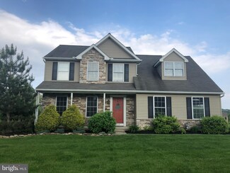 115 Riviera St, Mount Wolf, PA 17347