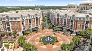 4625 Piedmont Row Dr, Charlotte, NC 28210