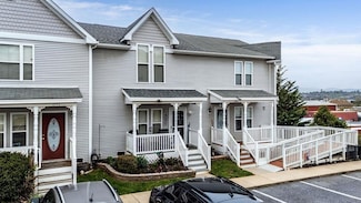1294 Victorian Village Dr, Harrisonburg, VA 22802