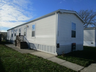 23697 Hickory Dr Unit 219, Brownstown Township, MI 48174