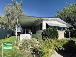 675 Parlanti Ln, Sparks, NV 89434