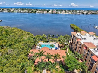 700 Scotia Dr Unit 202, Hypoluxo, FL 33462