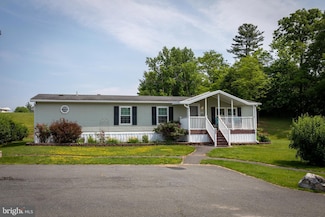510 Caravelle Ln, Reading, PA 19606