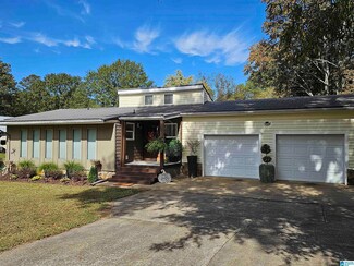 907 Foster Dr, Oxford, AL 36203