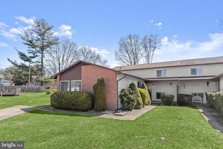9 Hurston Ct, Pikesville, MD 21208
