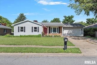 17 Arbor Dr, Jacksonville, IL 62650