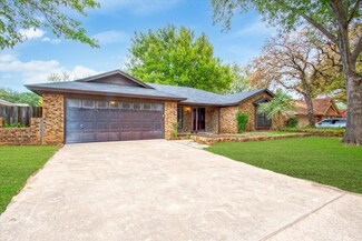 740 Highland Crest Dr, Hurst, TX 76054