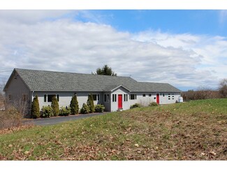 288 Halls Hill Rd, Alton, NH 03809