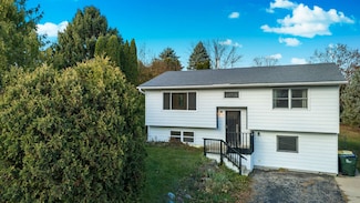 103 Ruste Rd, Barneveld, WI 53507