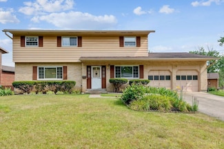 135 Silverwood Cir, Cincinnati, OH 45246
