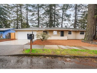 18654 SE Yamhill Cir, Portland, OR 97233