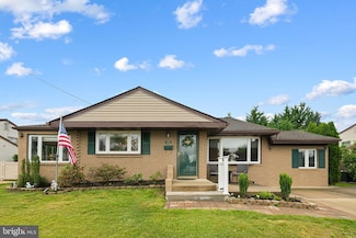 260 Meyner Dr, Bellmawr, NJ 08031