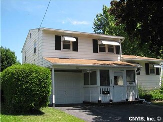 122 Glendale Ave, Liverpool, NY 13088