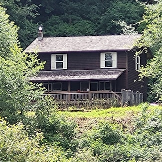 623 Altoona Pillar Rock Rd, Rosburg, WA 98643