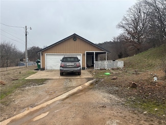 17724 Beav-O-rama Wc 545 Rd, Fayetteville, AR 72703