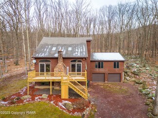 4 Seneca Cir, Hazle Township, PA 18202
