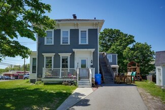 62 Railroad St, Holliston, MA 01746