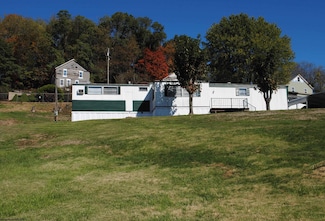 63 Holt St, Buckhannon, WV 26201