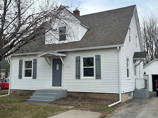 7643 Rogers St, Machesney Park, IL 61115