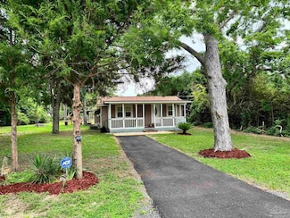 8680 Sharon Ln, Pensacola, FL 32534