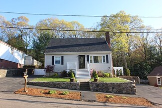 25 Cannon Rock Rd, Lynn, MA 01904