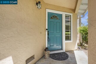 1033 Pinehurst Ct, Concord, CA 94521