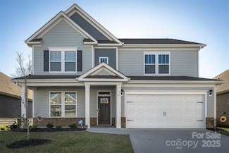 83 Fox Cove Rd, Hendersonville, NC 28792