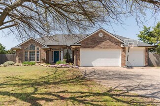 10621 Turkey Run Dr, Edmond, OK 73025