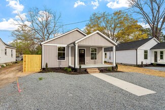 605 N 4th St, Smithfield, NC 27577