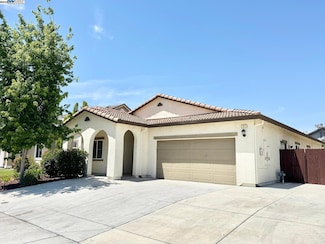 597 Pendragon St, Manteca, CA 95337