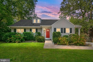 6431 Eppard St, Falls Church, VA 22044