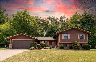 240 Kimbary Dr, Dayton, OH 45458