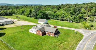 820 Suncrest Orchard Rd, North Wilkesboro, NC 28659