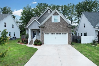 1811 Oakvale Dr, Chattanooga, TN 37421