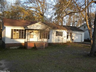 1219 N Roselawn Ave, El Dorado, AR 71730