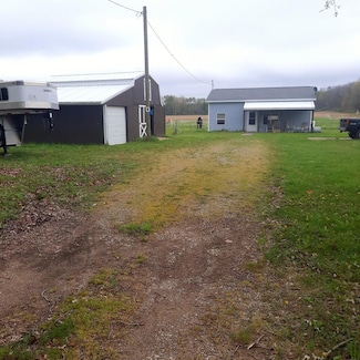 6655 Cedar Creek Rd, Delton, MI 49046