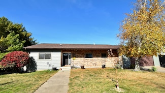 810 Joyce Ave, Goodhue, MN 55027