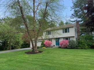 81 Mckeen St, Brunswick, ME 04011